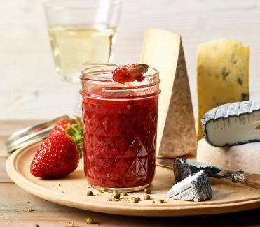 201705 erdbeerchutney mit gruenem pfeffer